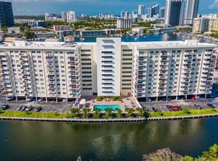 401 Golden Isles Dr APT 801, Hallandale, FL 33009