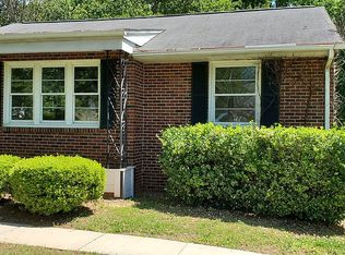 206 Colonial Dr, Burlington, NC 27215