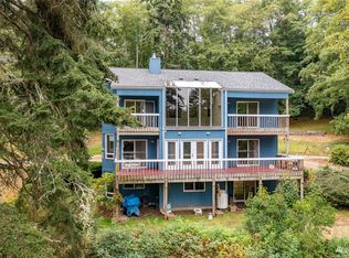 148 E Welcher Rd, Coupeville, WA 98239