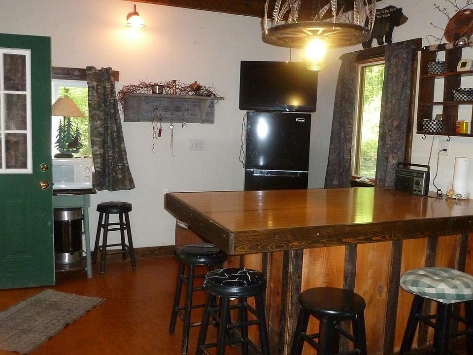 13th image of 465 Miltonberger Rd