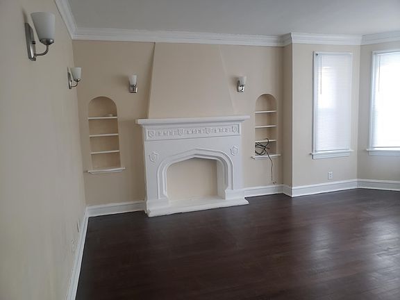 2nd image of 8233 S Clyde Ave #2B