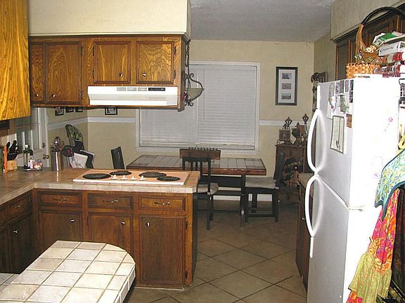 3rd image of 5115 Whittier Oaks Dr