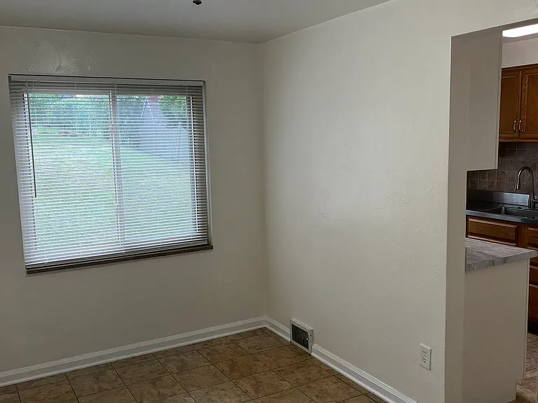 711 Vallevista Ave — Photo 6