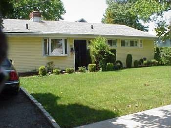1st image of 210 Lyndale Ave