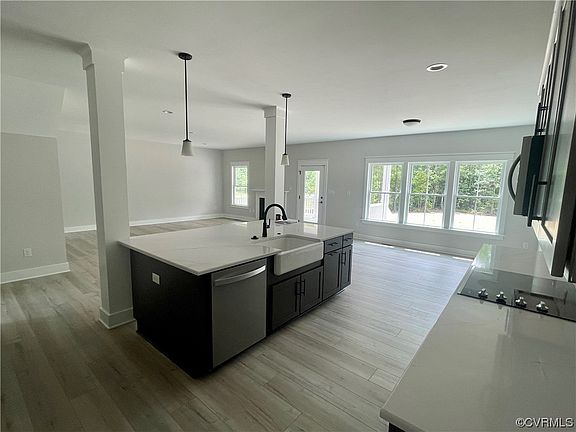5th image of 9601 Seven Sisters Dr