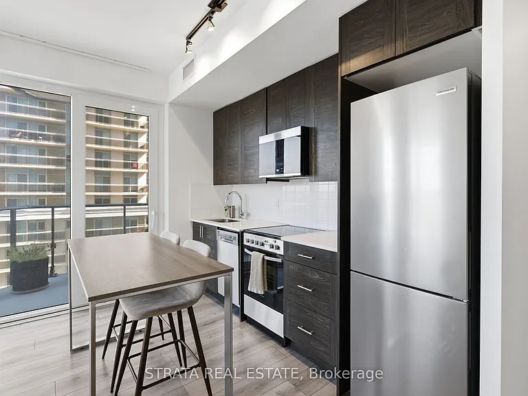 15 Ellerslie Ave #708 — Photo 7