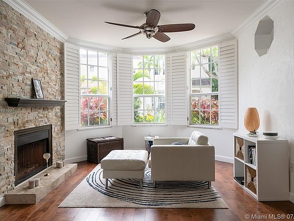 3rd image of 3142 Peachy St #5