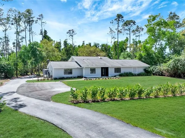 6800 Bottlebrush LN, NAPLES, FL 34109