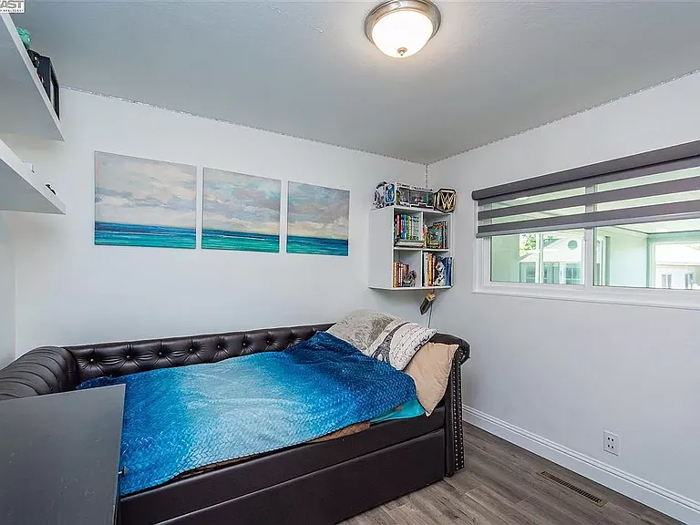 Bedroom 2: staged previously