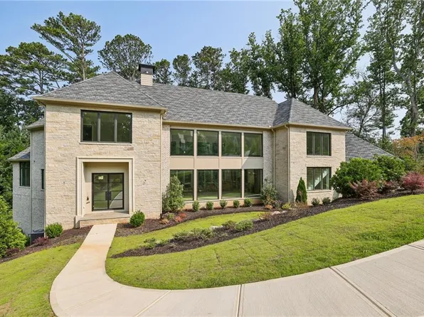 825 Kenry Ct, Atlanta, GA 30342