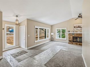 102 Blossom Ct, Westminster, SC 29693