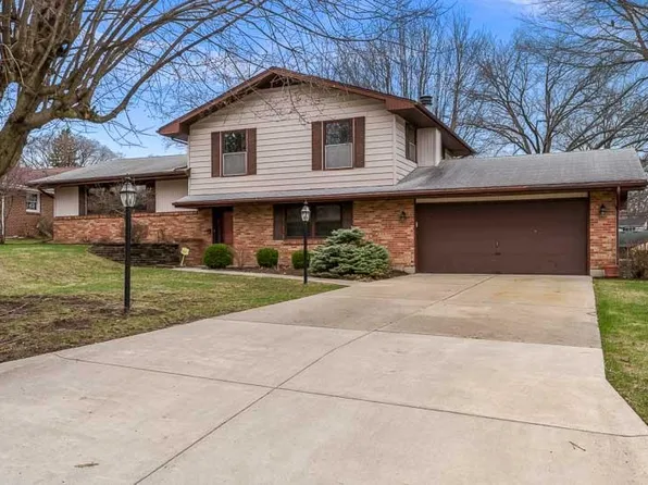 1116 Saint Andrews Way, Rockford, IL 61107