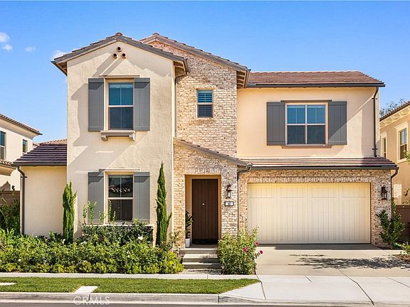 3rd image of 60 Rotunda