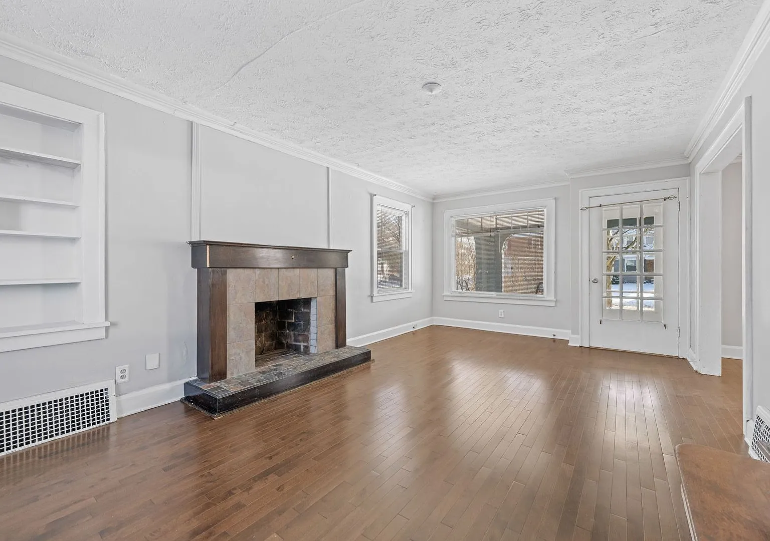 3499 Blanche Ave — Photo 2