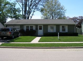 630 Jordan Ave, Romeoville, IL 60446