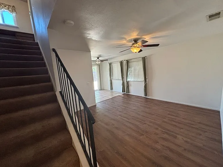 2150 W Hamilton Ave — Photo 10