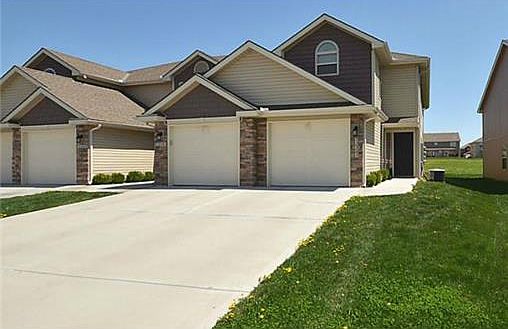 2nd image of 12341 NW Hunter Dr