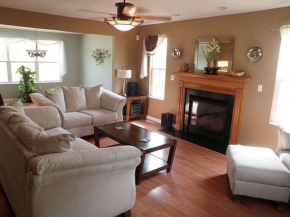 4th image of 112 Crystal Gate Ln