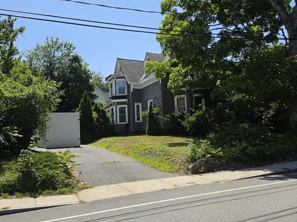 58 Stetson St, Bridgewater, MA 02324
