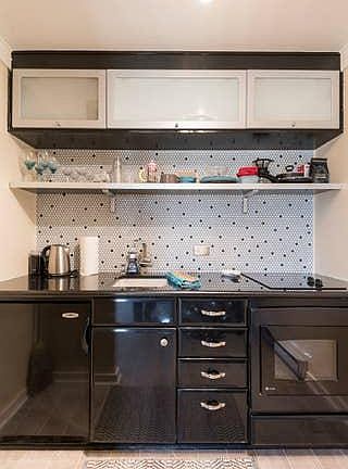 5th image of 270 N Lake Blvd #18