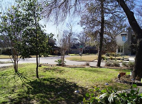 4th image of 5003 W Park Dr