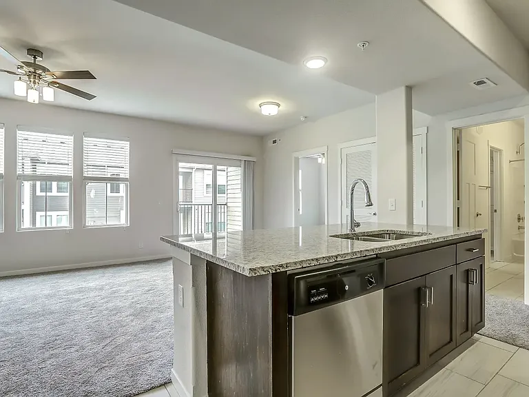 West End Apartments — Photo 16
