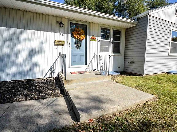 4th image of 128 Parkview Dr