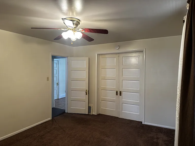 422 Franklin Ave #1 — Photo 6