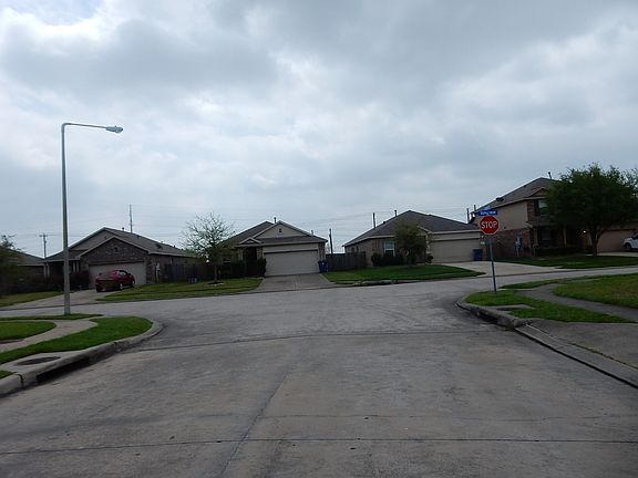 4th image of 2109 Garnet Ct