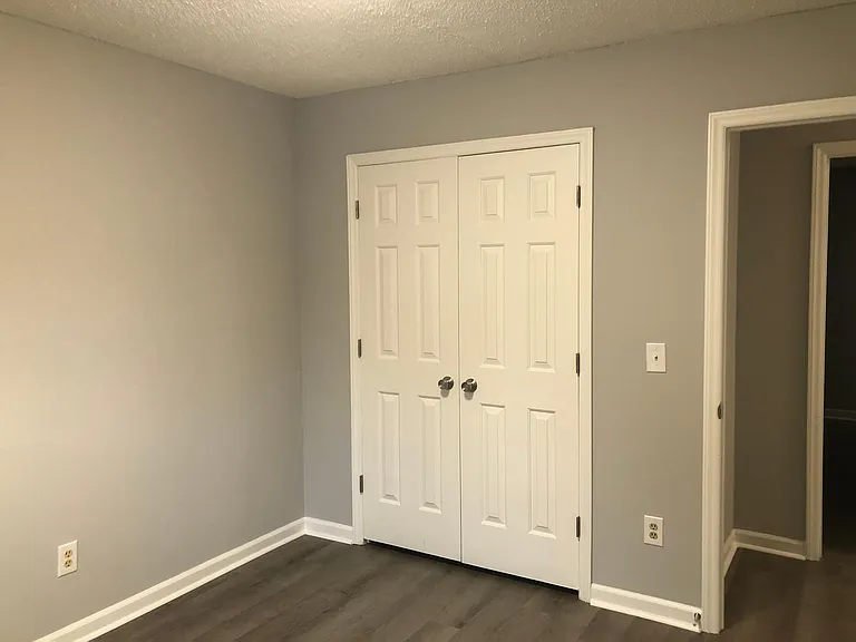 2245 Pine Knoll Ter — Photo 10