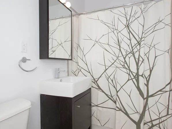 756 Washington Street image 4 of 7