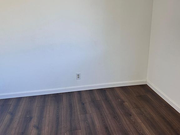 4th image of 1501 Big Basin Dr