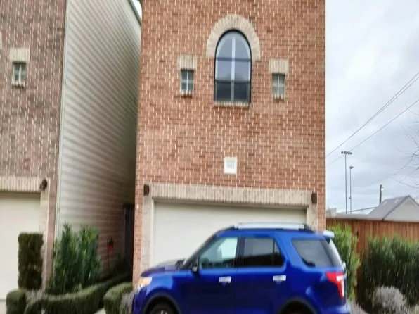 9833 Samantha Suzanne Ct, Houston, TX 77025