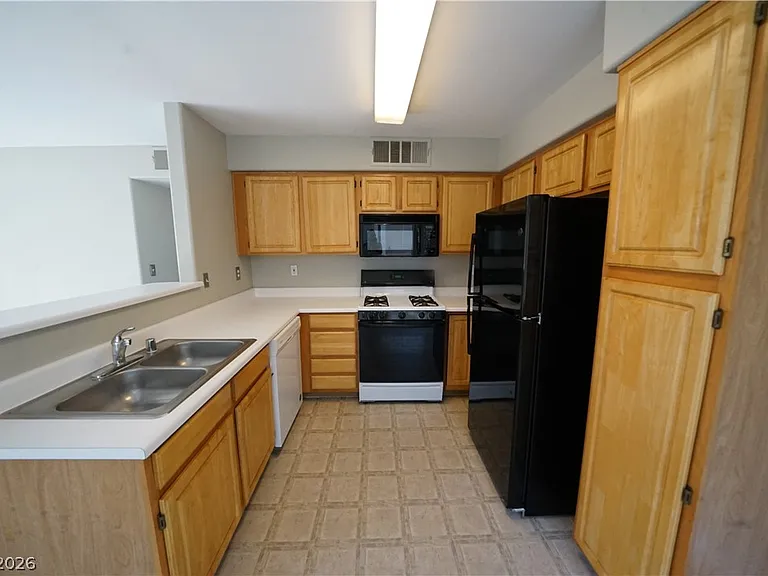 5710 E Tropicana Ave #2224 — Photo 9