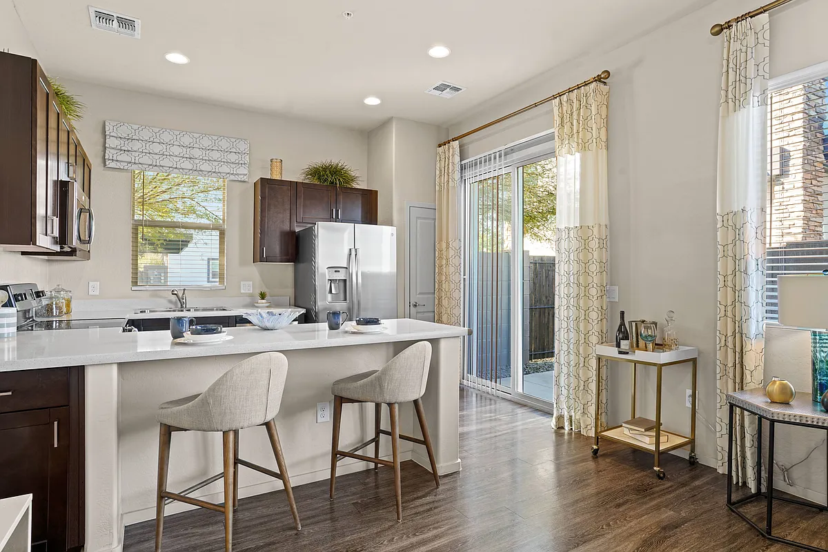 Building Photo - Olive Queen Creek