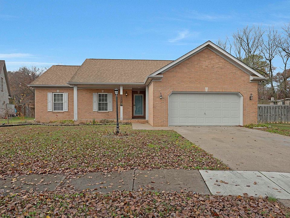 1st image of 3104 Roselawn Dr