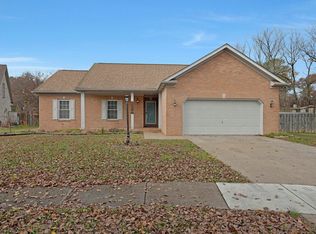 3104 Roselawn Dr, Evansville, IN 47711