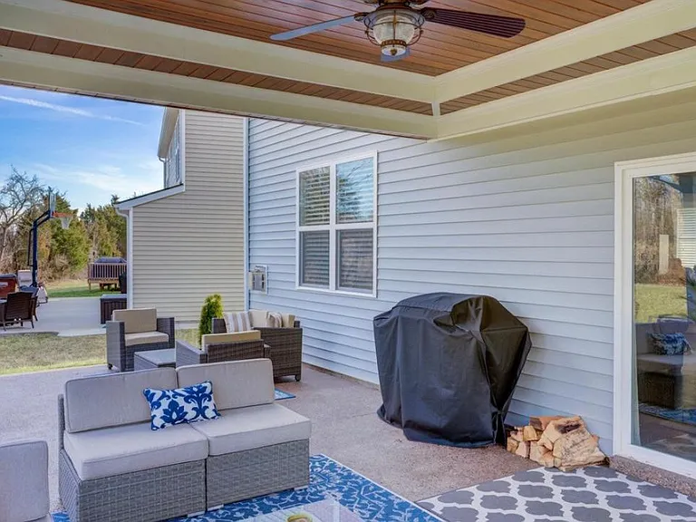 11916 Trottingham Cir — Photo 35