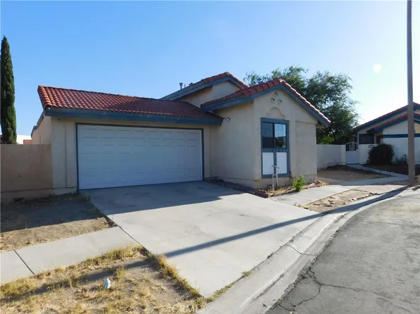 16245 Rodell Pl, Victorville, CA 92395