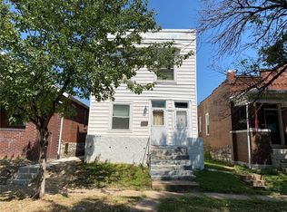 4651 Rosa Ave, Saint Louis, MO 63116