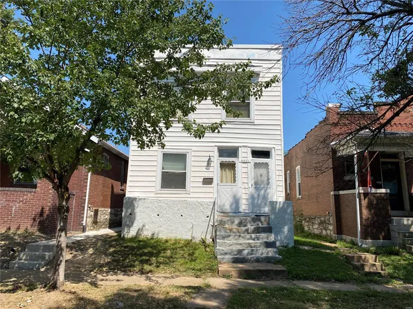 4651 Rosa Ave, Saint Louis, MO 63116