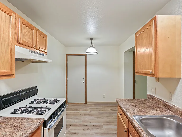 3356 Byron Center Ave SW — Photo 22