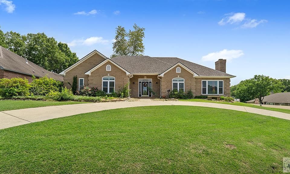 1st image of 6702 Lakeridge Dr