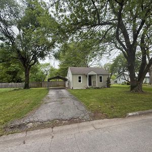 1825 N Oak Grove Ave, Springfield, MO, 65803