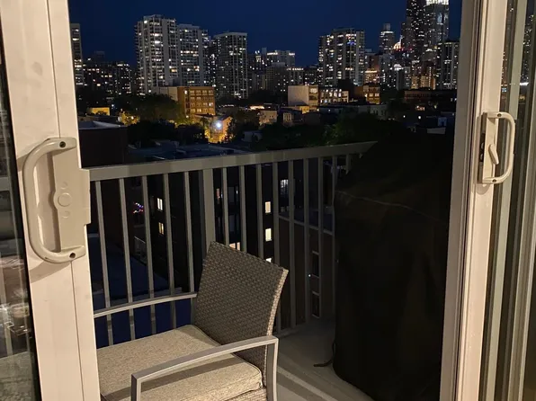 1546 N Orleans St APT 906, Chicago, IL 60610