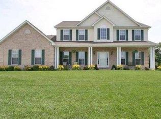 4156 Water Oak Ln, Smithton, IL 62285