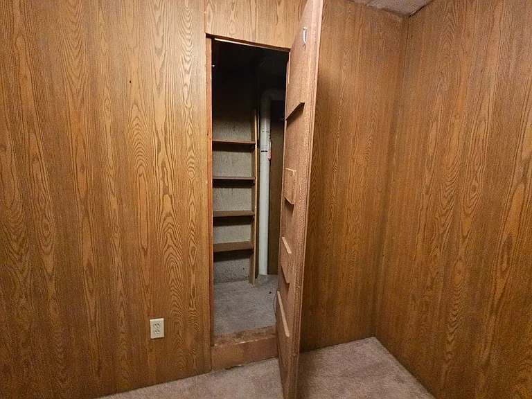 1875 S Linden Way — Photo 48