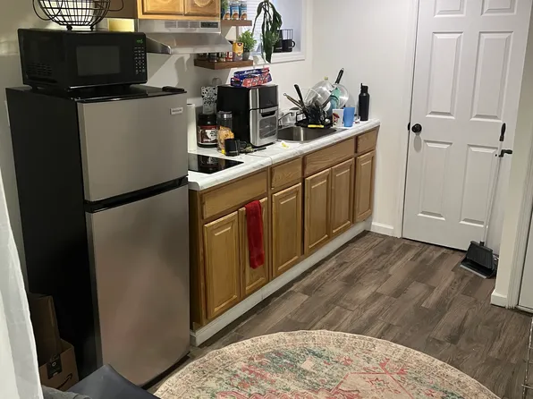 (undisclosed Address), Jersey City, NJ 07305