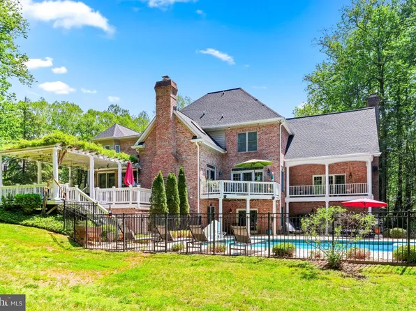 5 Carroll Run Ct, Phoenix, MD 21131