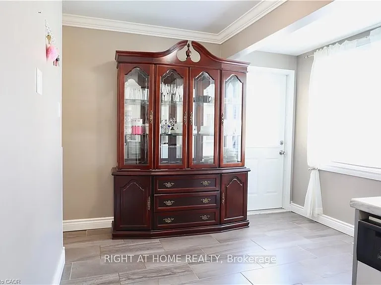 432 Heritage Dr — Photo 7